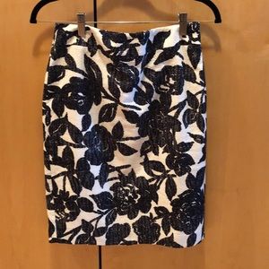 Ann Taylor pencil skirt sz 2